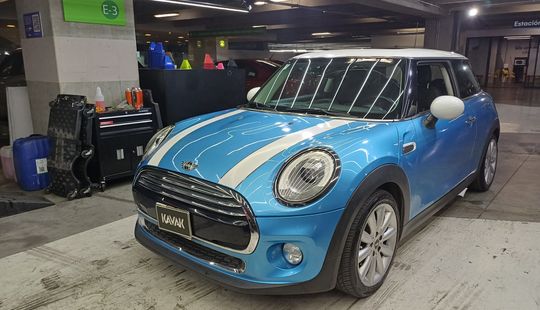 Mini • Cooper