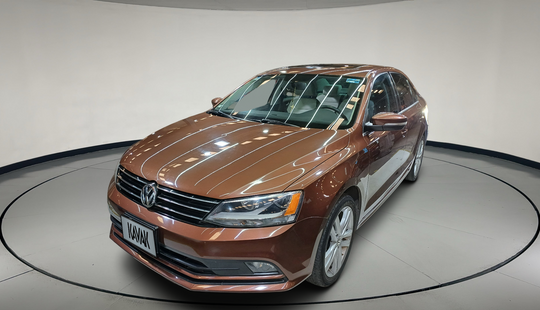 Volkswagen • Jetta