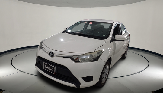 Toyota • Yaris