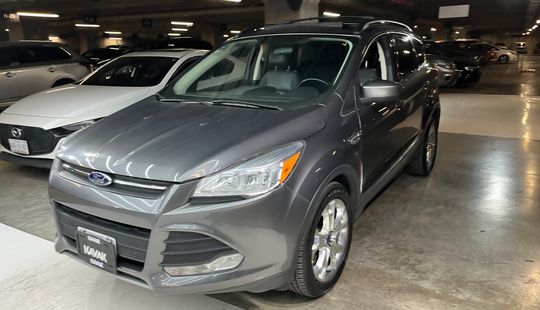Ford • Escape