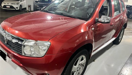 Renault • Duster