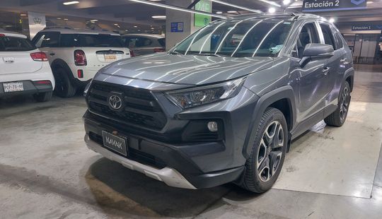 Toyota • RAV4
