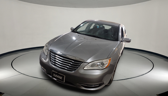 Chrysler • 200