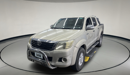 Toyota • Hilux