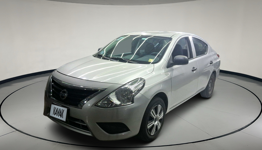 Nissan • Versa