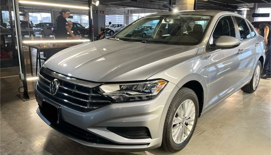 Volkswagen • Jetta