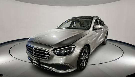 Mercedes Benz • Clase E