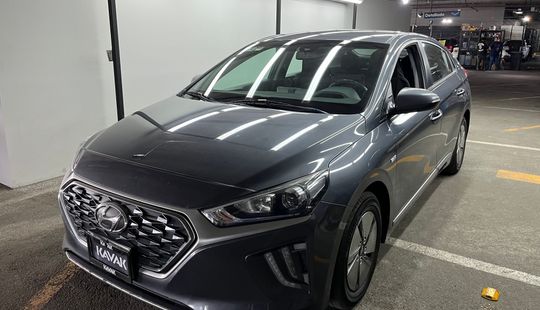 Hyundai • Ioniq