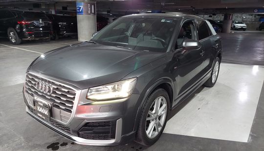 Audi • Q2