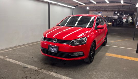 Volkswagen • Polo