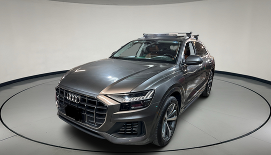 Audi • Q8