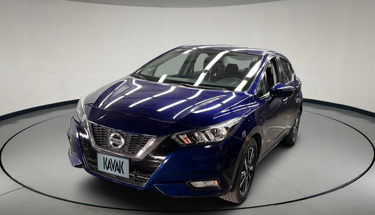 Nissan • Versa