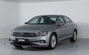 Volkswagen • Passat