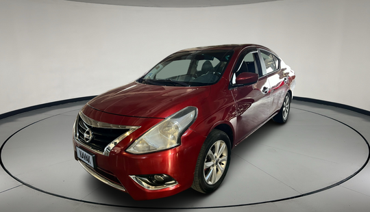 Nissan • Versa