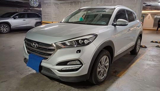 Hyundai • Tucson