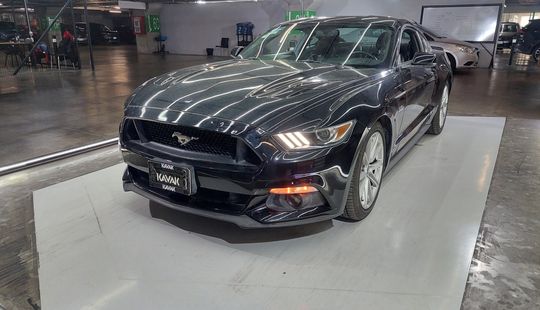 Ford • Mustang