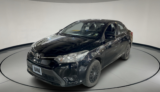 Toyota • Yaris