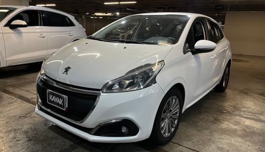 Peugeot • 208