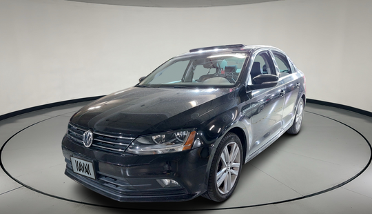 Volkswagen • Jetta