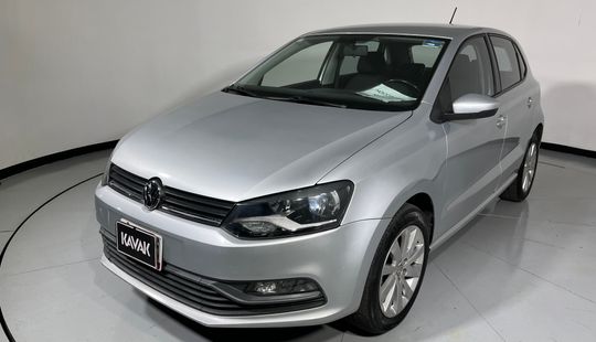 Volkswagen • Polo