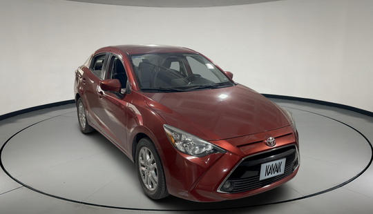Toyota • Yaris
