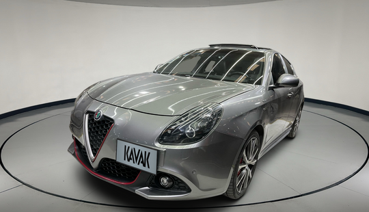 Alfa Romeo • Giulietta