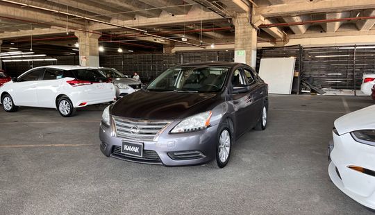 Nissan • Sentra