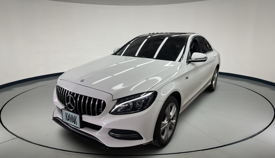 Mercedes Benz • Clase C