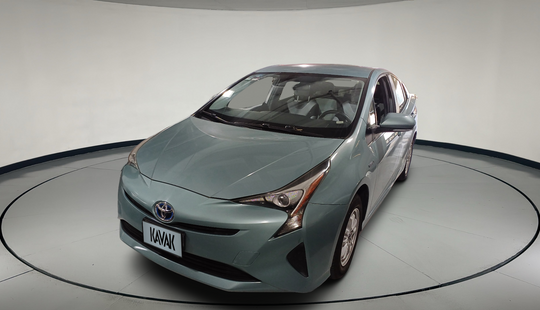 Toyota • Prius
