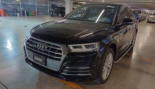Audi • Q5