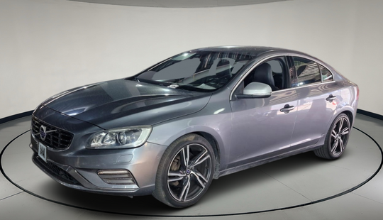 Volvo • S60