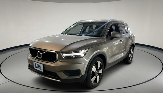 Volvo • XC40