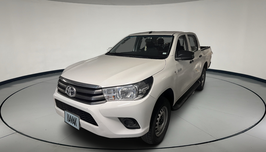Toyota • Hilux