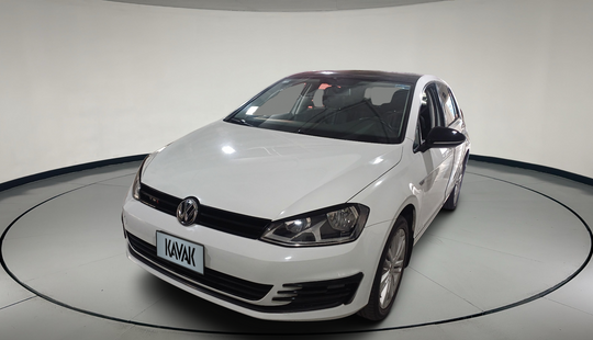 Volkswagen • Golf