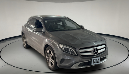 Mercedes Benz • Clase GLA