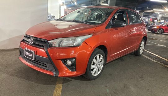 Toyota • Yaris