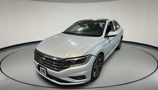 Volkswagen • Jetta