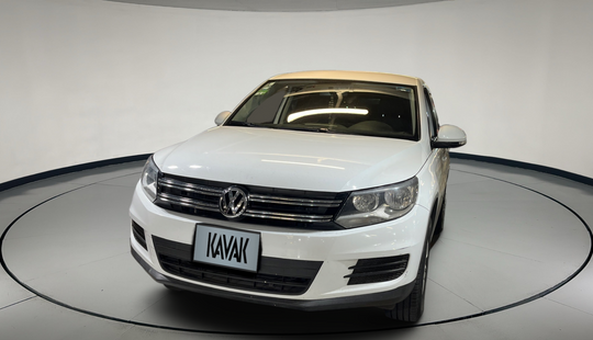 Volkswagen • Tiguan