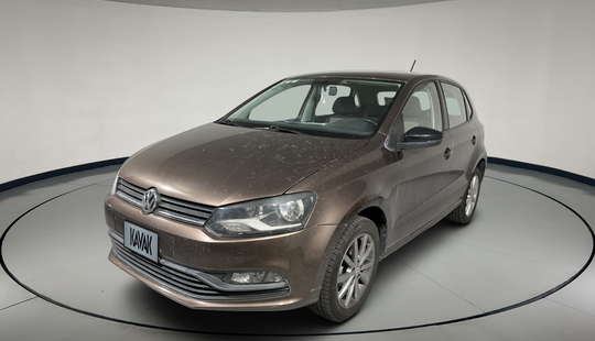 Volkswagen • Polo