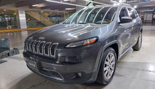 Jeep • Cherokee