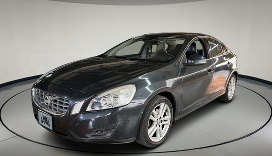 Volvo • S60
