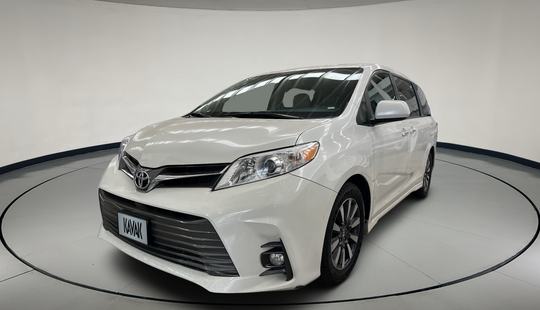 Toyota • Sienna