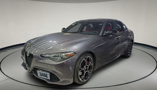 Alfa Romeo • Giulia