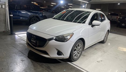 Mazda • Mazda 2