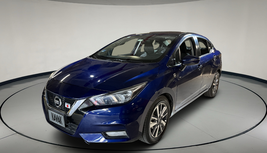 Nissan • Versa