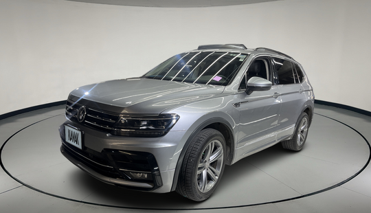 Volkswagen • Tiguan
