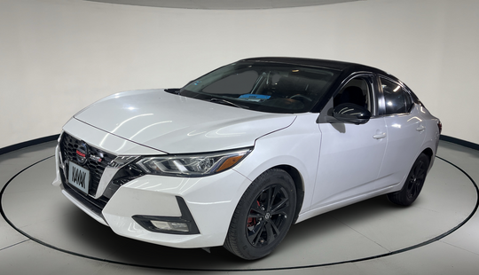 Nissan • Sentra