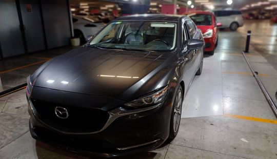 Mazda • Mazda 6