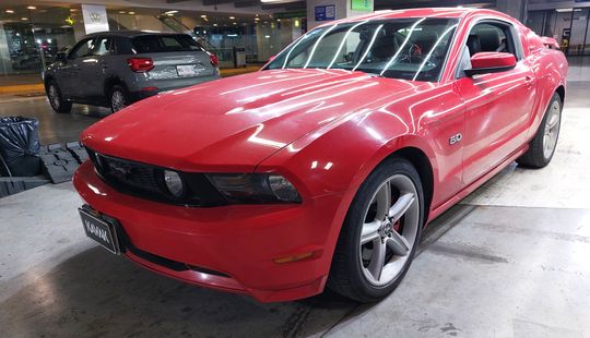 Ford • Mustang