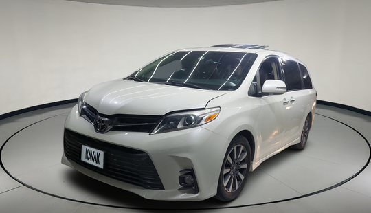 Toyota • Sienna